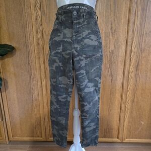 American Eagle Camo Ankle Length Jeans 10